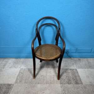 Dětské křeslo Thonet starožitné