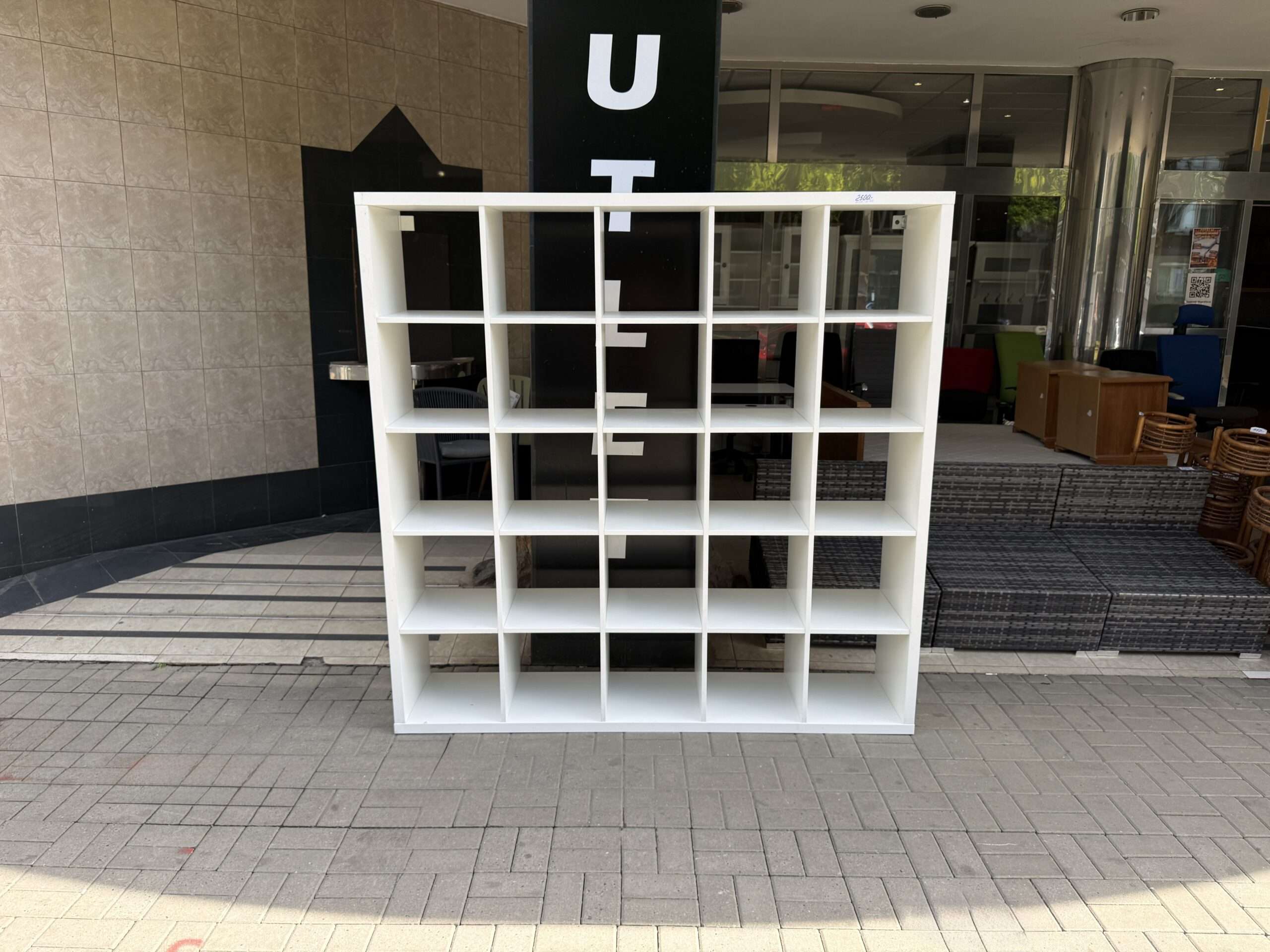 Regál IKEA Kallax bílý 182 x 182 cm