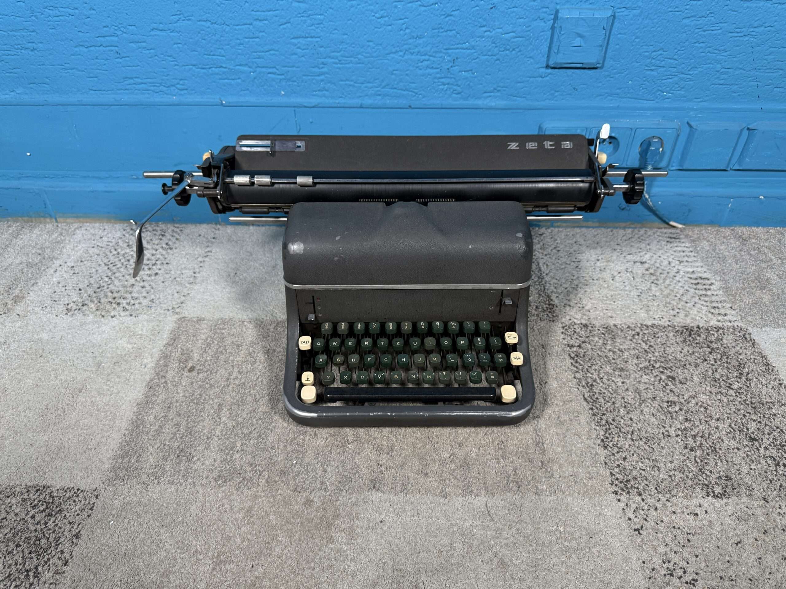 Psací stroj Zeta vintage retro