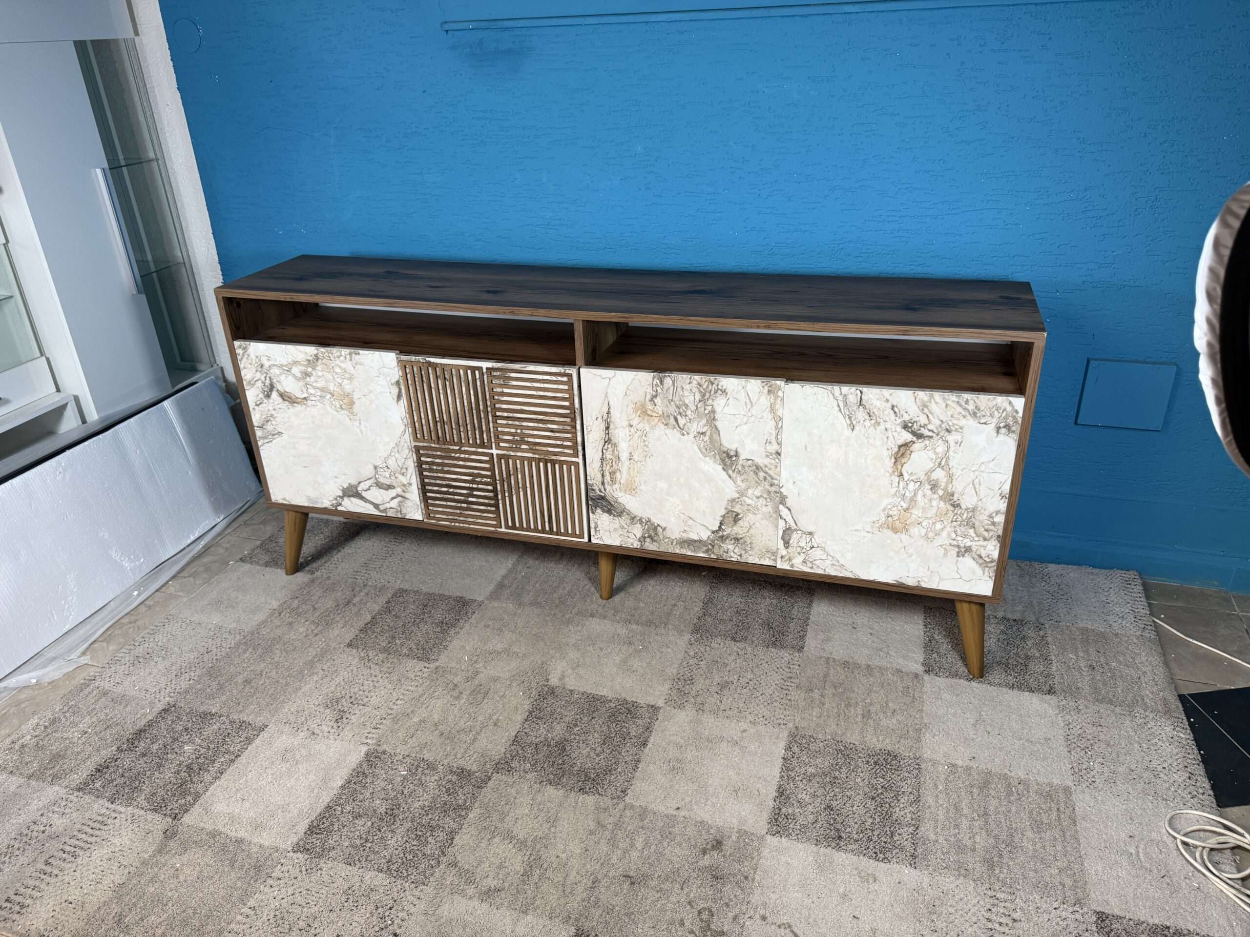 Televizní designová komoda 180 cm - Obrázek 2