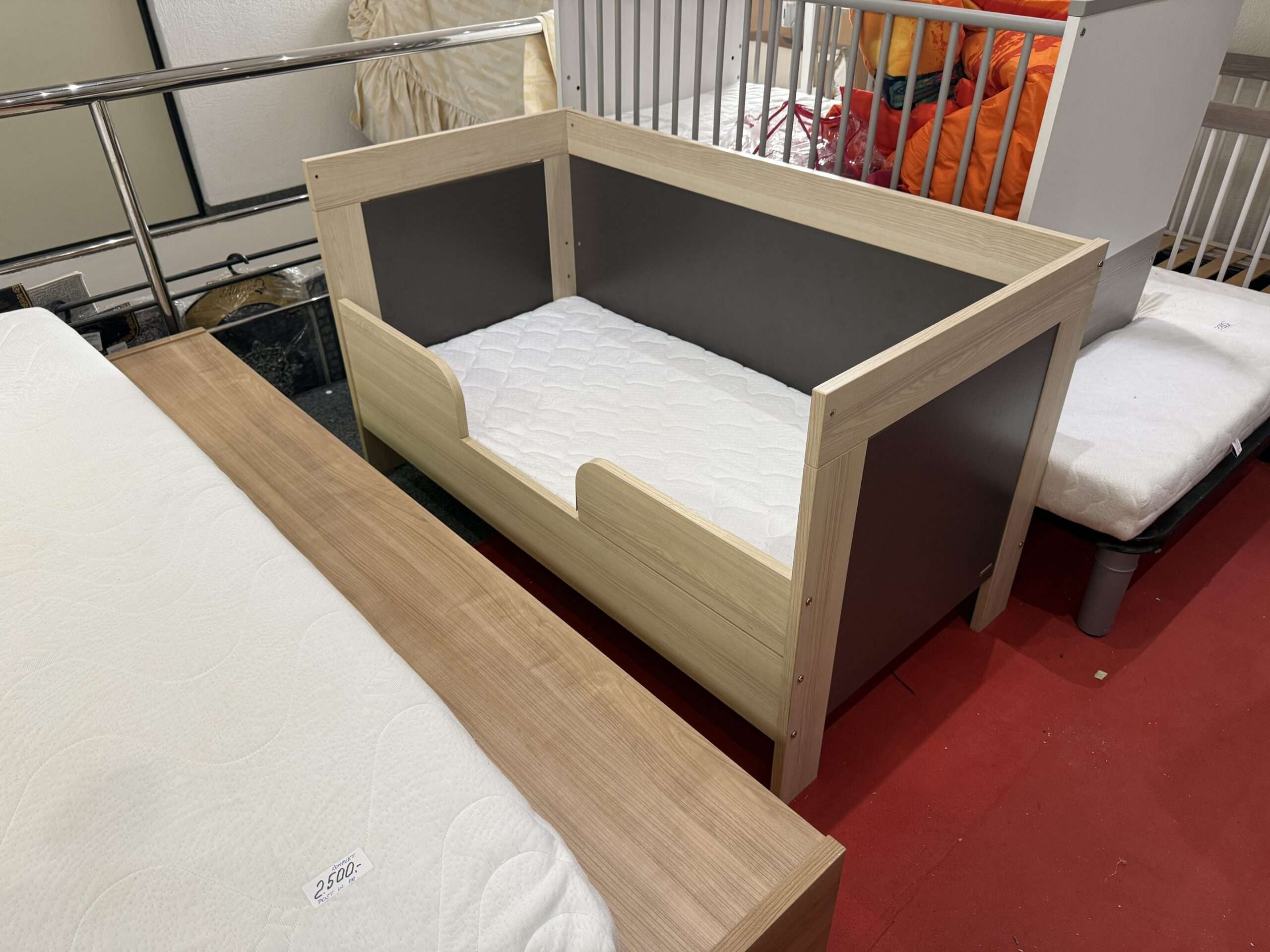 Dětská postel KOMPLET vč. matrace Wellemobel