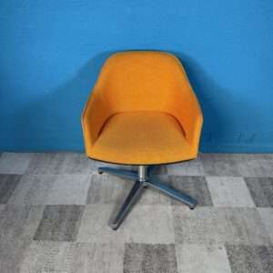 Designová židle Vitra Softshell Chair oranž. 3 ks